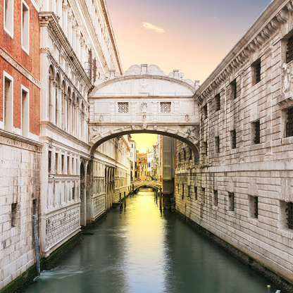 Мостът на въздишките във Венеция